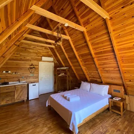 Heaven Bungalow بيت خشبي *