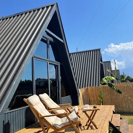 Heaven Bungalow *